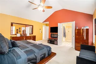 2437 Charleston Pointe Ct SE, Atlanta, GA 30316 - Photo 9