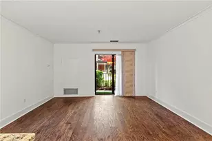 300 Johnson Ferry Rd, Atlanta, GA 30328 - Photo 11