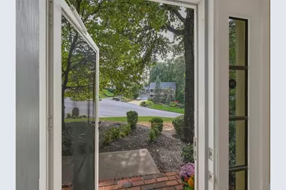 1020 Summer Oaks Close, Roswell, GA 30076 - Photo 3