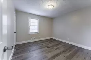 5700 Tracy Dr SE, Mableton, GA 30126 - Photo 15