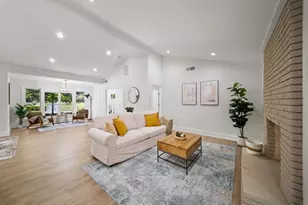 2115 Honeysuckle Ln SW, Atlanta, GA 30311 - Photo 9