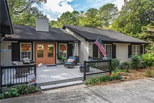 3725 Hunting Ridge Dr SW, Lilburn, GA 30047 - Photo 9