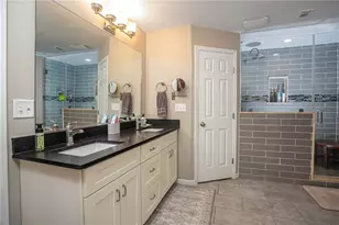 3725 Hunting Ridge Dr SW, Lilburn, GA 30047 - Photo 33