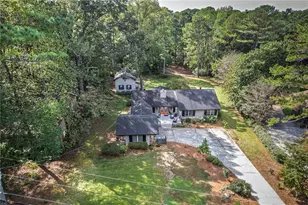 3725 Hunting Ridge Dr SW, Lilburn, GA 30047 - Photo 5