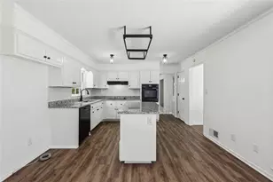 2725 Glendale Dr NE, Conyers, GA 30013 - Photo 17