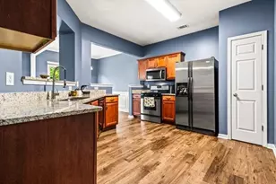 4906 Berkeley Oak Cir, Peachtree Corners, GA 30092 - Photo 5