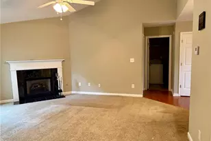 1331 Log Cabin Ln, Lawrenceville, GA 30045 - Photo 9