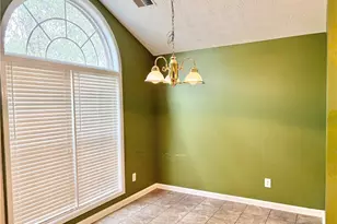 1331 Log Cabin Ln, Lawrenceville, GA 30045 - Photo 7