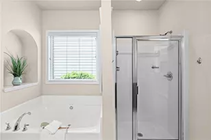 4965 Brierstone Dr, Alpharetta, GA 30004 - Photo 13