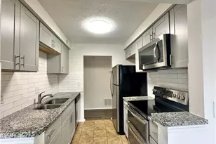 2301 Huntingdon Chase, Atlanta, GA 30350 - Photo 3