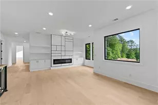 2695 Collins Hill Rd, Lawrenceville, GA 30043 - Photo 27