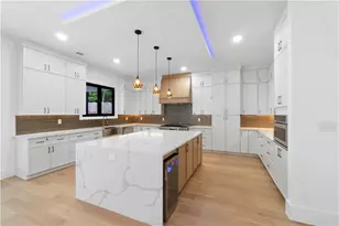 2695 Collins Hill Rd, Lawrenceville, GA 30043 - Photo 19