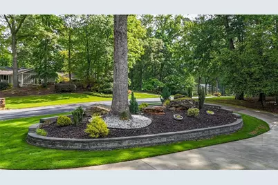 3270 Brookview Drive, Marietta, GA 30068 - Photo 3