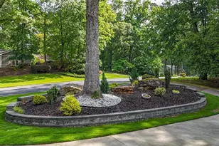 3270 Brookview Dr, Marietta, GA 30068 - Photo 3