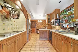 3061 Peachtree Dr NE, Atlanta, GA 30305 - Photo 33