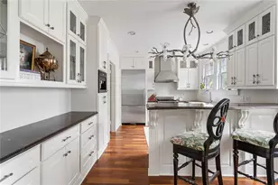 557 E Wesley Rd, Atlanta, GA 30305 - Photo 9