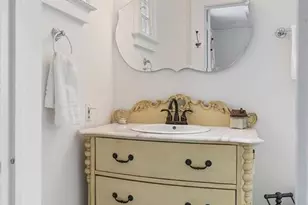 557 E Wesley Rd, Atlanta, GA 30305 - Photo 15