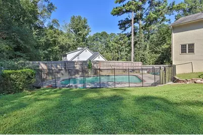 3728 Kelin Court SW, Lilburn, GA 30047 - Photo 33