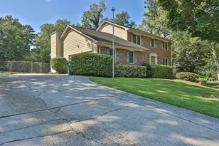 3728 Kelin Ct SW, Lilburn, GA 30047 - Photo 3