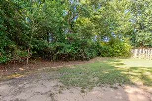 2346 Hampton Park Dr, Buford, GA 30519 - Photo 25