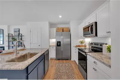 111 Village Green Drive, Adairsville, GA 30103 - Photo 7