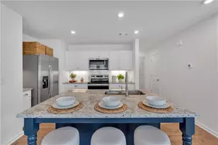 111 Village Green Dr, Adairsville, GA 30103 - Photo 9