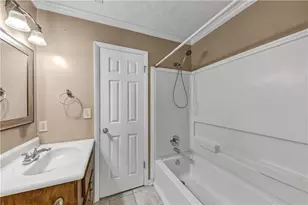 22 Barberry Dr, Newnan, GA 30265 - Photo 23