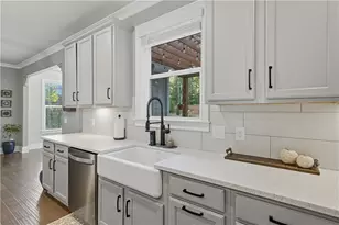 4225 Gunnerson Ln, Kennesaw, GA 30152 - Photo 13