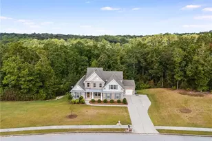 5473 Oconee Dr, Douglasville, GA 30135 - Photo 3