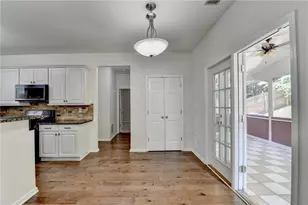 1095 S Bethany Creek Dr, Alpharetta, GA 30004 - Photo 31