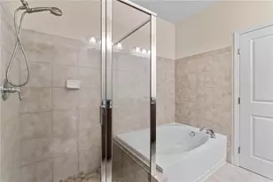 702 Cosmopolitan Dr NE, Atlanta, GA 30324 - Photo 23