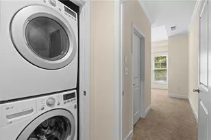 702 Cosmopolitan Dr NE, Atlanta, GA 30324 - Photo 17