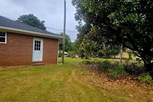 317 E Barnett E, Washington, GA 30673 - Photo 5