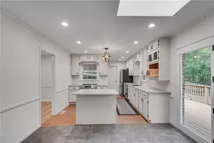 2689 Cosmos Dr NE, Atlanta, GA 30345 - Photo 23