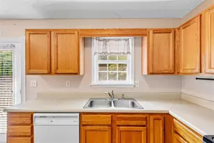 216 Hunt Club Cir, Temple, GA 30179 - Photo 13