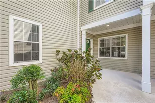 404 Las Brasis Ct, Peachtree City, GA 30269 - Photo 3