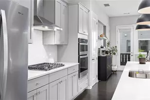 3933 Danube Ln, Atlanta, GA 30339 - Photo 5