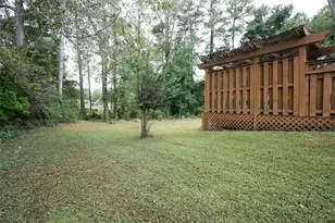2045 Lown Farm Trail, Lithonia, GA 30058 - Photo 27