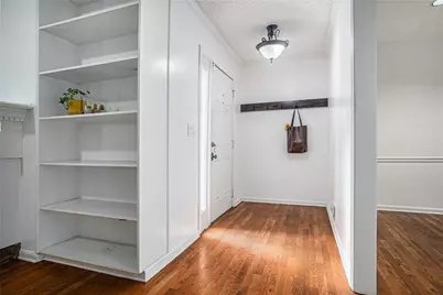 1616 Defoors Walk NW, Atlanta, GA 30318 - Photo 5