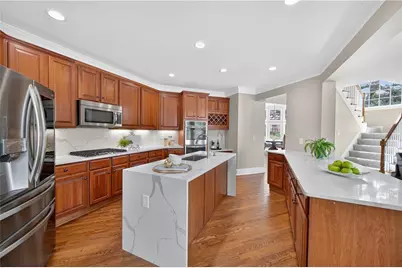 6625 Chambrel Way, Suwanee, GA 30024 - Photo 3