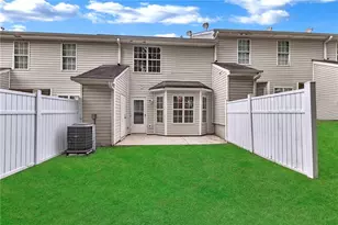 1366 Hollenbeck Ln, Riverdale, GA 30296 - Photo 19