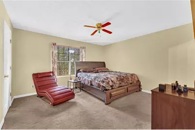 1366 Hollenbeck Lane, Riverdale, GA 30296 - Photo 17