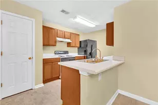 1366 Hollenbeck Ln, Riverdale, GA 30296 - Photo 9