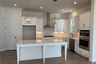 609 Skytop Dr, Cumming, GA 30040 - Photo 7