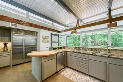 465 Hillside Drive NW, Atlanta, GA 30342 - Photo 17