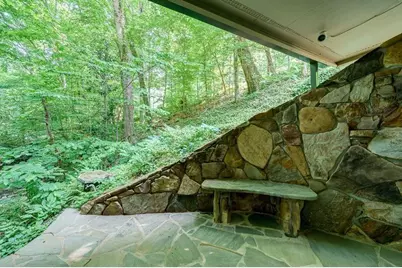 465 Hillside Drive NW, Atlanta, GA 30342 - Photo 41