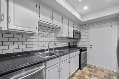 6851 Roswell Road #D28, Atlanta, GA 30328 - Photo 11