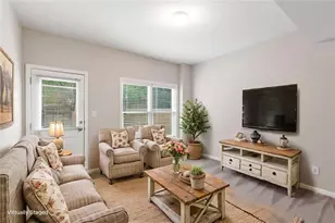 2099 Adams Dr NW, Atlanta, GA 30318 - Photo 17