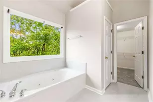 2099 Adams Dr NW, Atlanta, GA 30318 - Photo 13