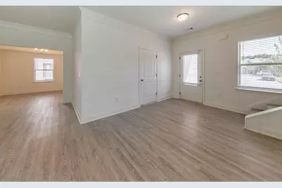 7727 Volion Drive, Fairburn, GA 30213 - Photo 5